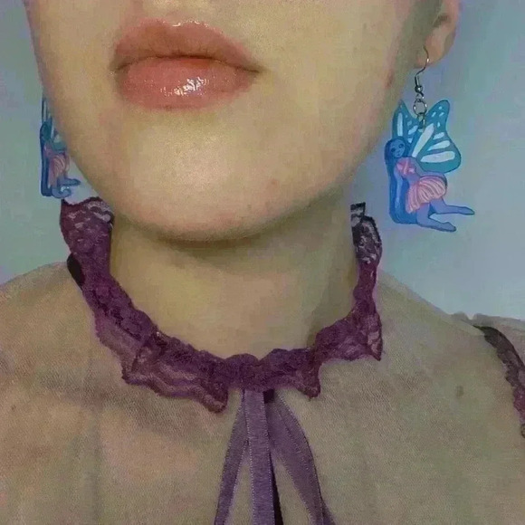 Adorable pastel blue and pink magical butterfly fairy earrings - Picture 3 of 16